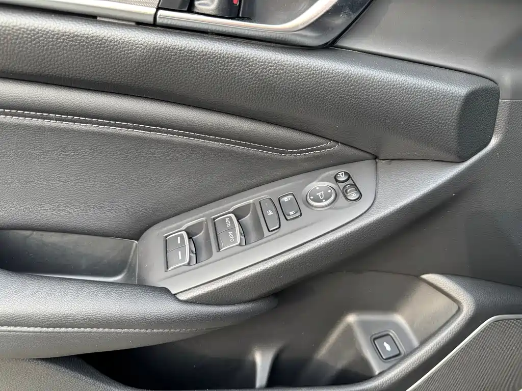 Honda Accord 2021 — фото 16