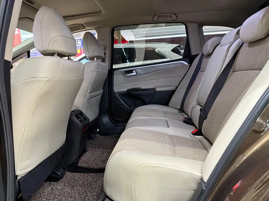 Honda Jade 2018 — фото 17