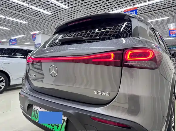 Mercedes-Benz EQA 2023