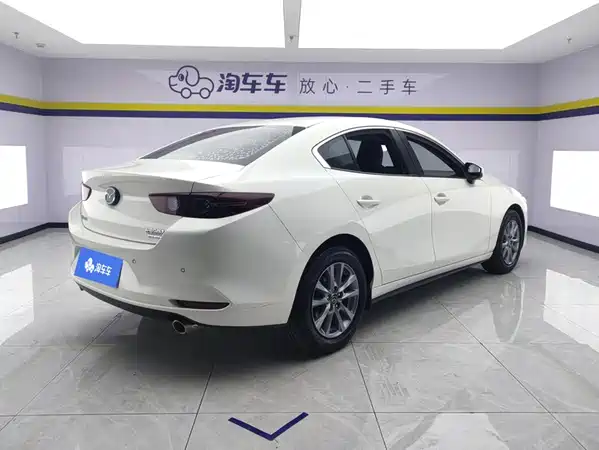 Mazda 3 Axela 2021