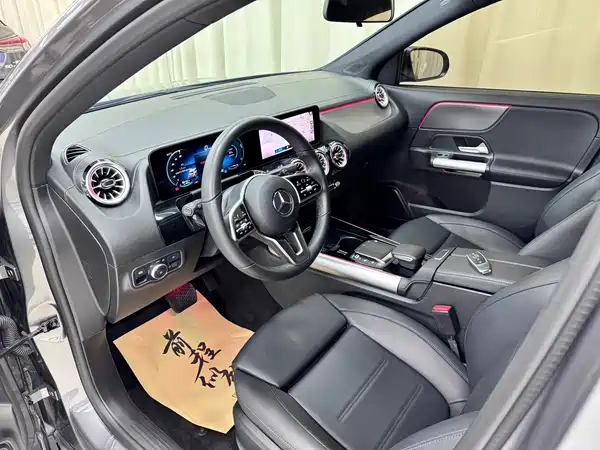 Mercedes-Benz EQA 2023