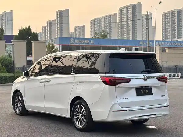 Buick GL8 2020