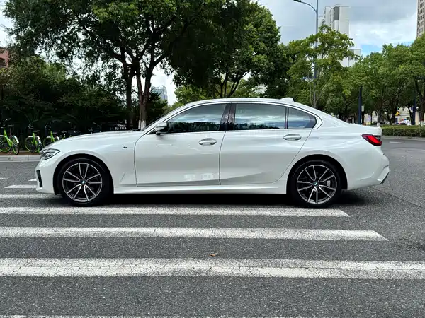 BMW 3 Series 2020
