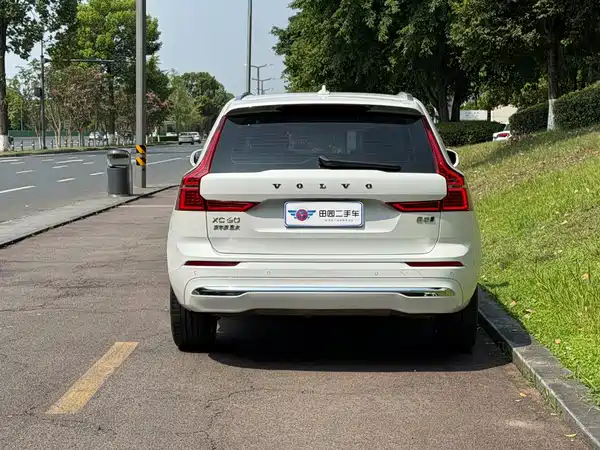 Volvo XC60 2022