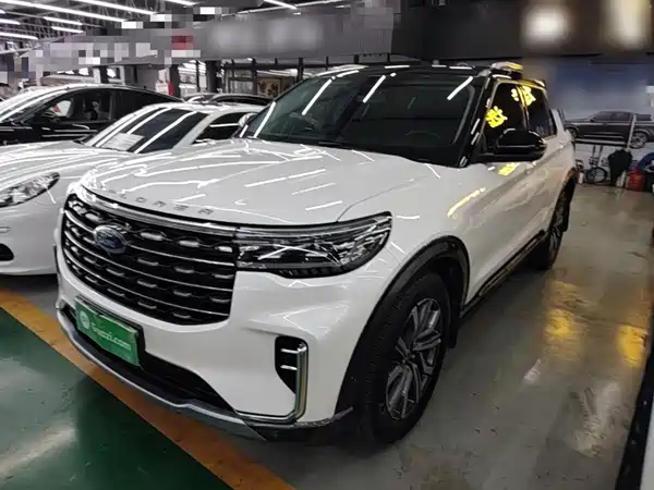 Ford Explorer 2023
