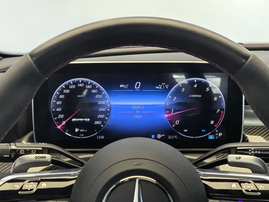 Mercedes-Benz C-Class AMG 2025 — фото 18