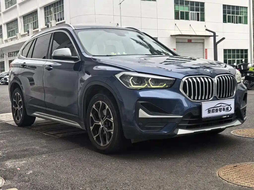 BMW X1 2021 — фото 1