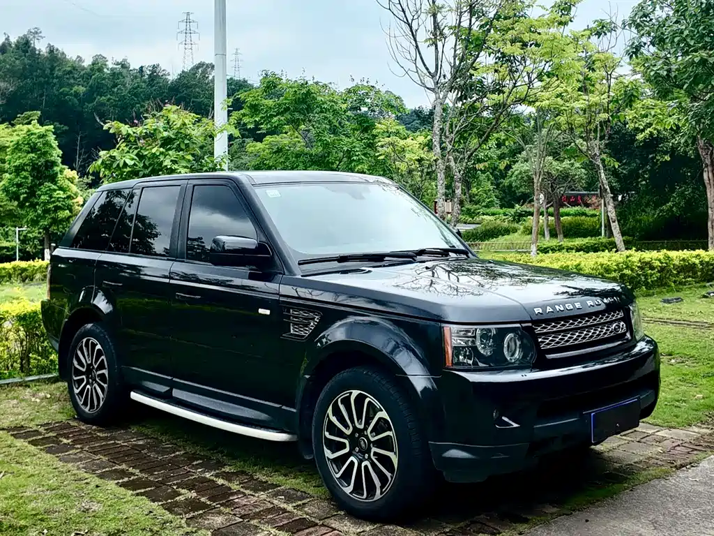 Land Rover Range Rover Sport 2011 — фото 18
