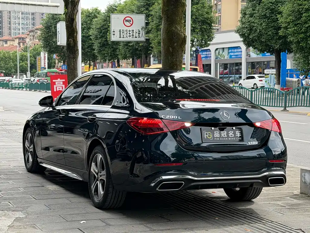 Mercedes-Benz C-Class 2022 — фото 7