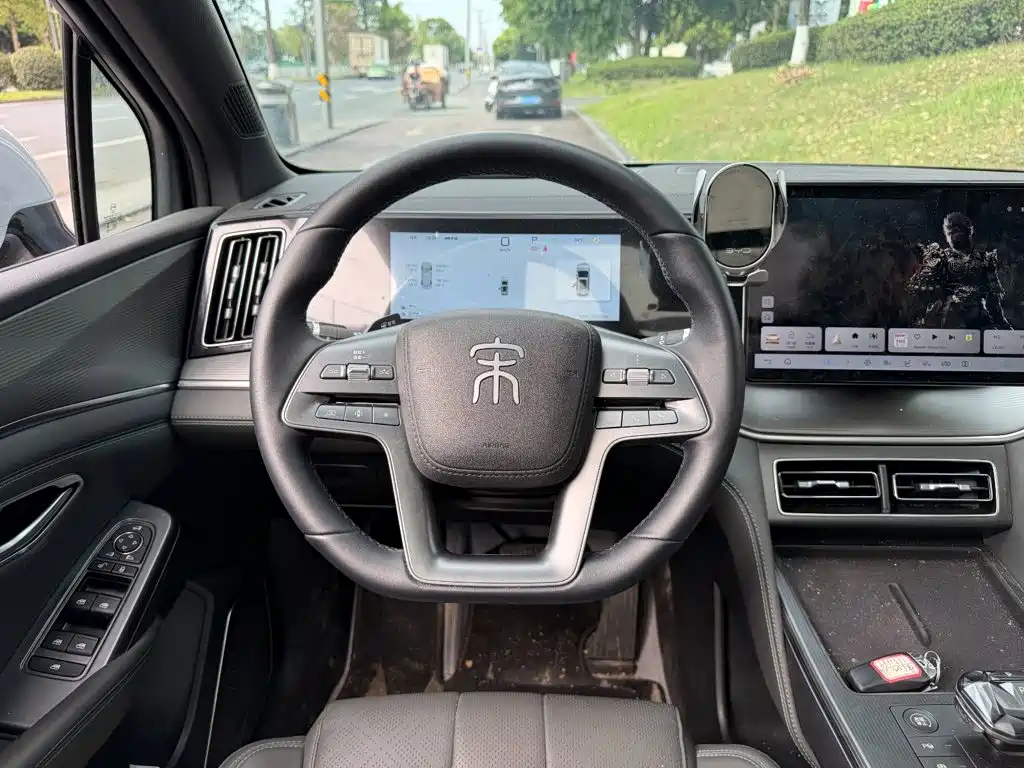 BYD Song L DM-i 2025 — фото 14