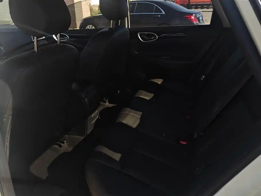 Nissan Sylphy 2022 — фото 11