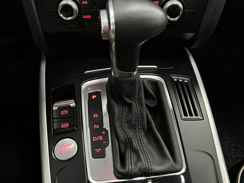 Audi A4L 2016