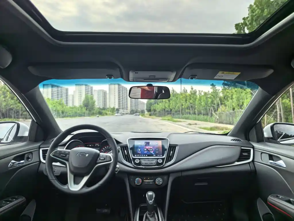 Chevrolet Cruze 2022 — фото 20