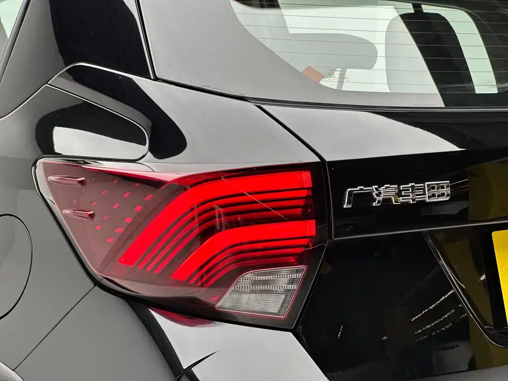 Toyota Yaris L 2021 — фото 18