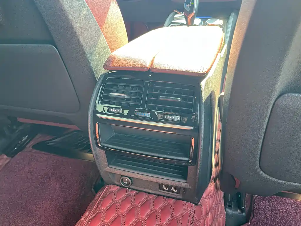 BMW 5 Series 2022 — фото 15