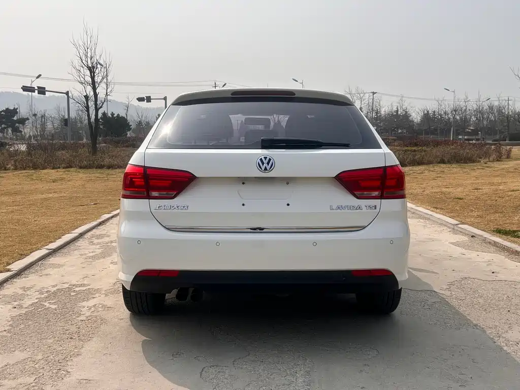Volkswagen Gran Lavida 2015 — фото 16