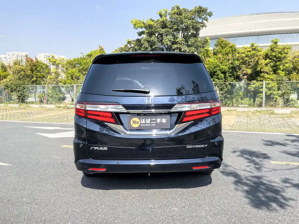 Honda Odyssey 2018 — фото 6