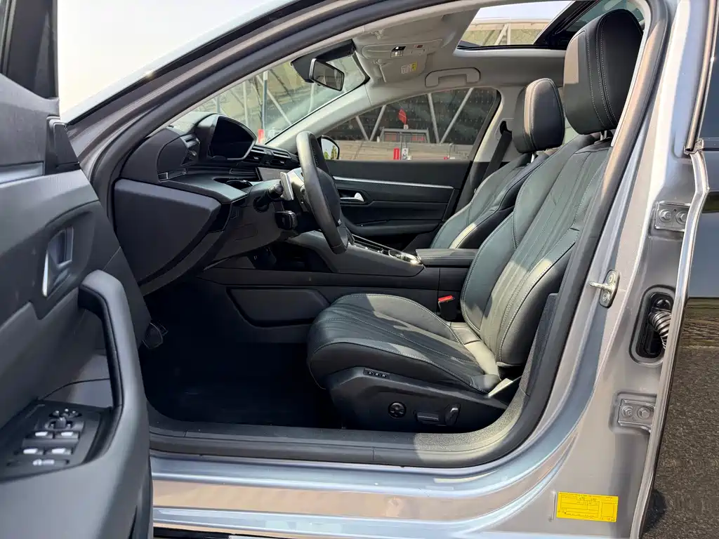 Peugeot 508 2023 — фото 12