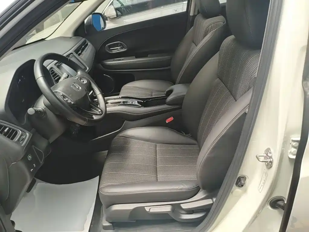 Honda Vezel 2017 — фото 15