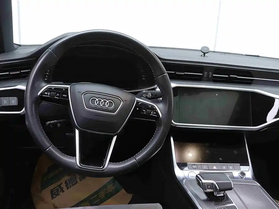 Audi A6L 2020 — фото 31