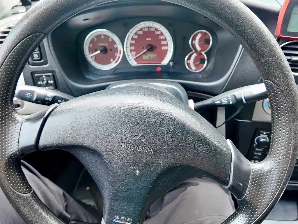 Mitsubishi LANCER 2012 — фото 24