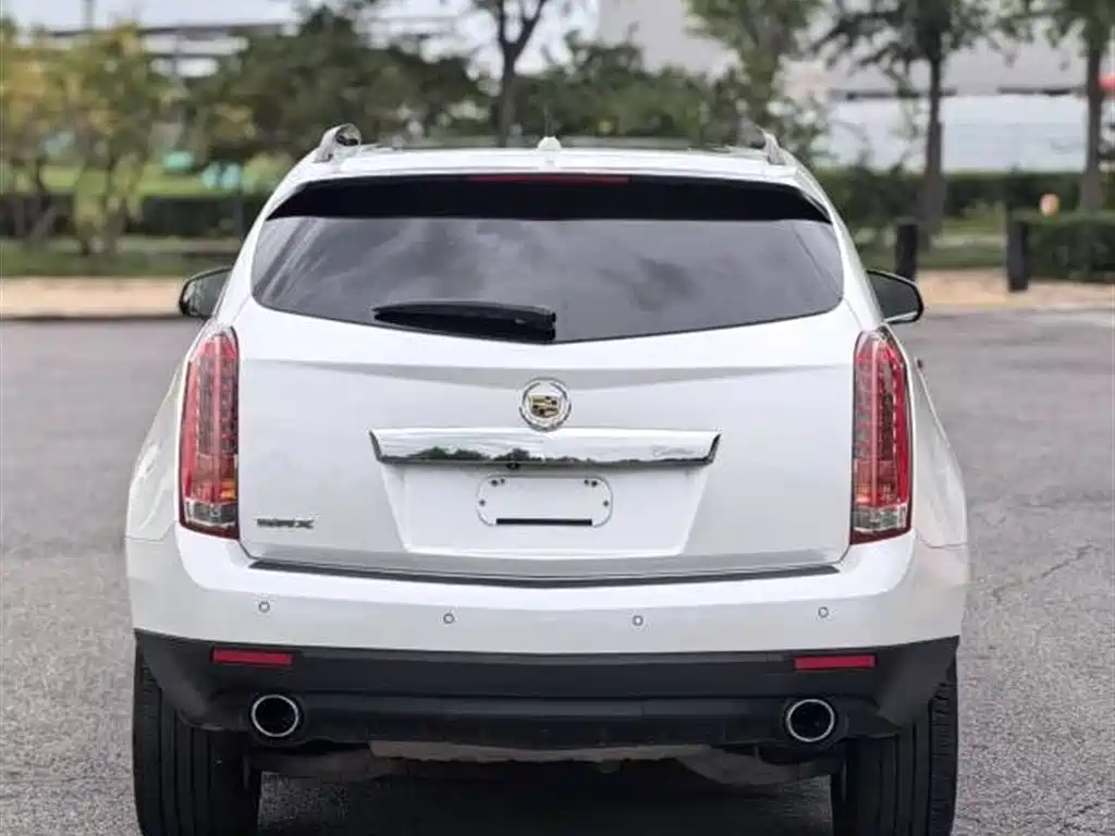 Cadillac SRX 2015 — фото 4