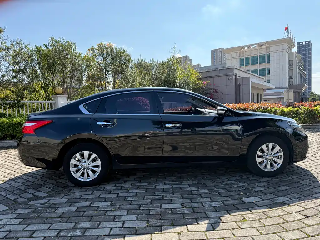 Nissan Teana 2018 — фото 10