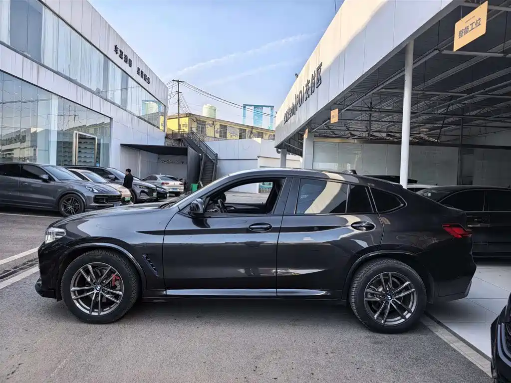 BMW X4 2020 — фото 6