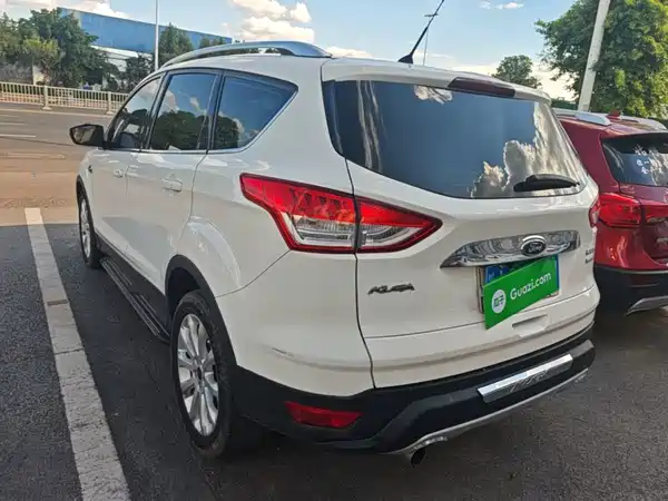 Ford Kuga 2015