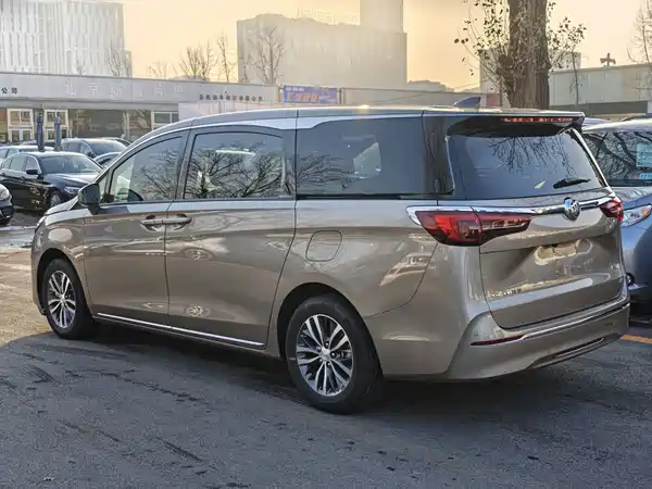 Buick GL8 2023
