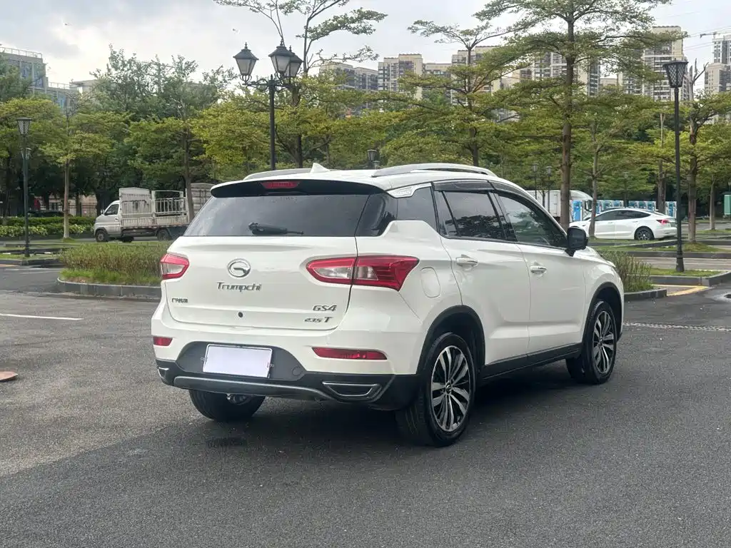 GAC Trumpchi GS4 2017 — фото 20