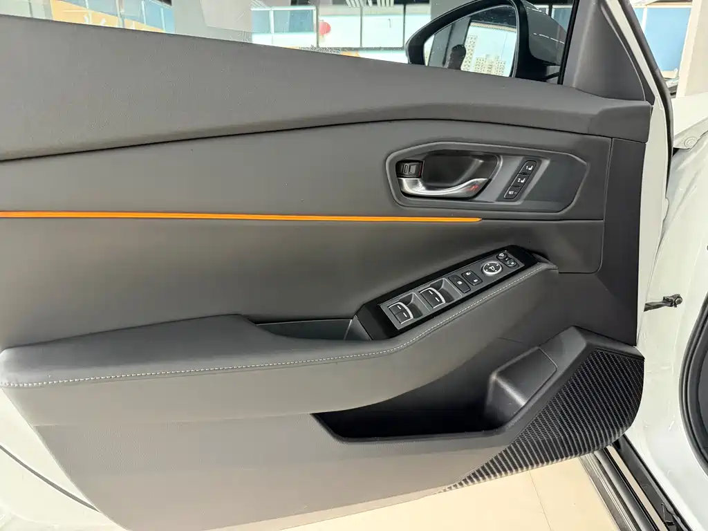 Honda Accord 2023 — фото 15