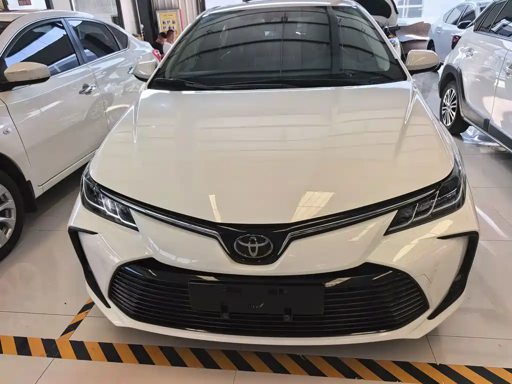 Toyota Corolla 2021 — фото 2