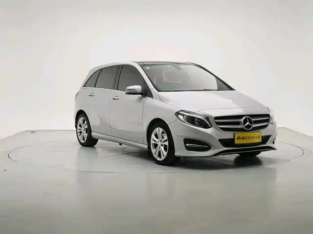 Mercedes-Benz B-Class 2015 — фото 5