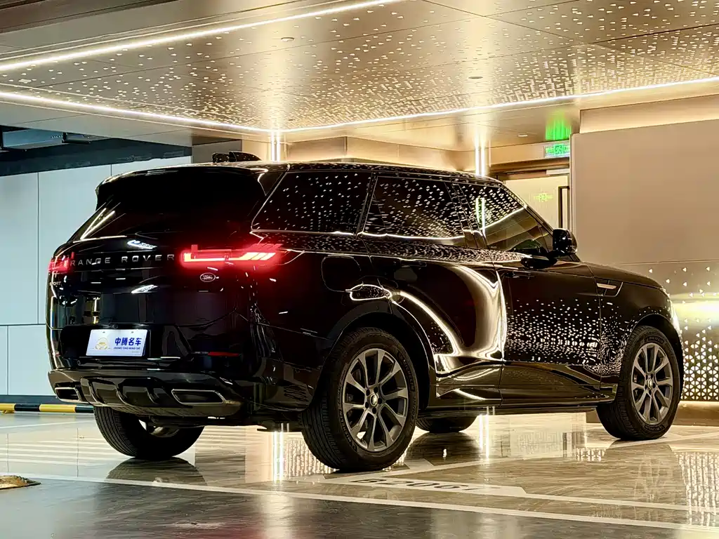 Land Rover Range Rover Sport 2023 — фото 30