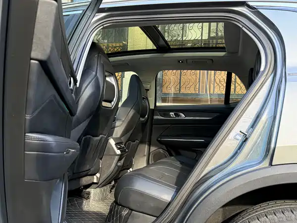 Lynk & Co 01 2021