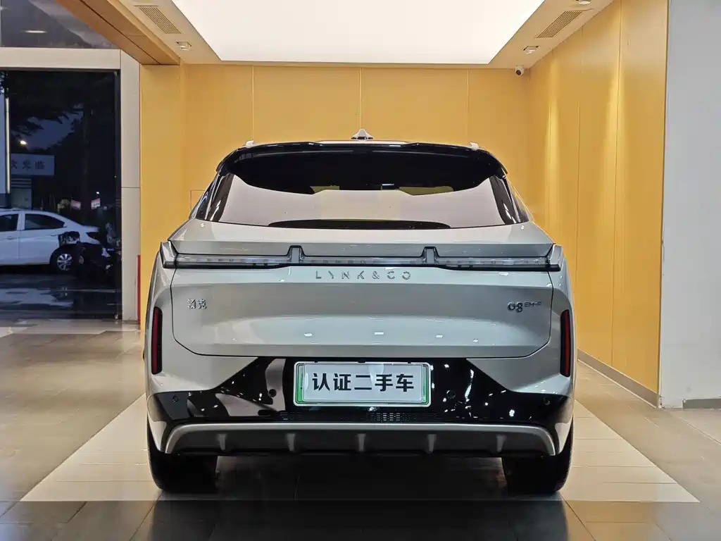 Lynk & Co 08 EM-P 2024 — фото 30