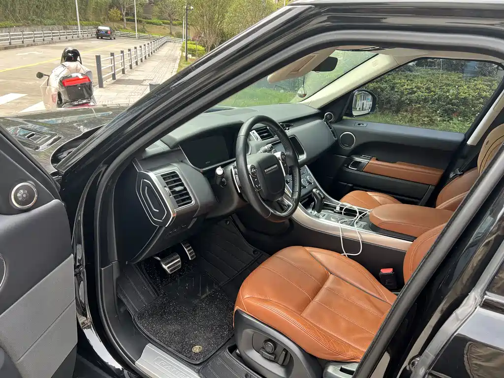 Land Rover Sport 2018 — фото 14
