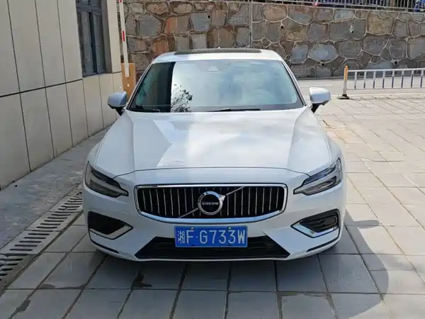 Volvo S60 2021