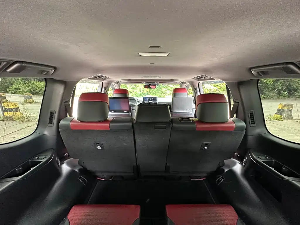 Toyota Land Cruiser 2023 — фото 15