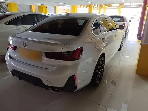 BMW 3 Series 2023