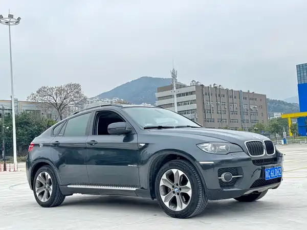 BMW X6 2012