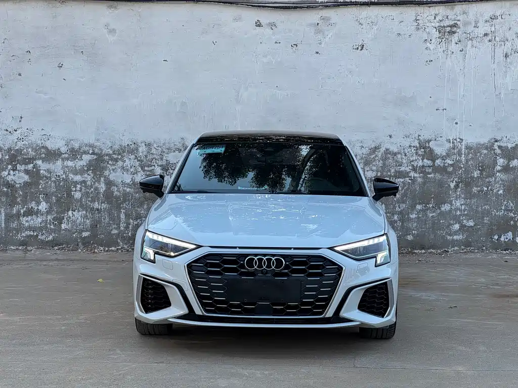 Audi A3 2022 — фото 2