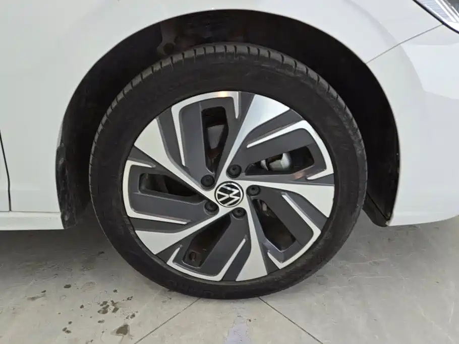 Volkswagen Bora 2023