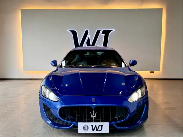 Maserati Granturismo 2013