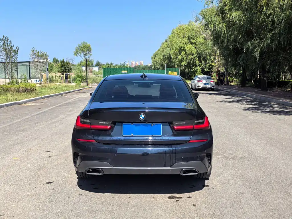BMW 3 Series 2021