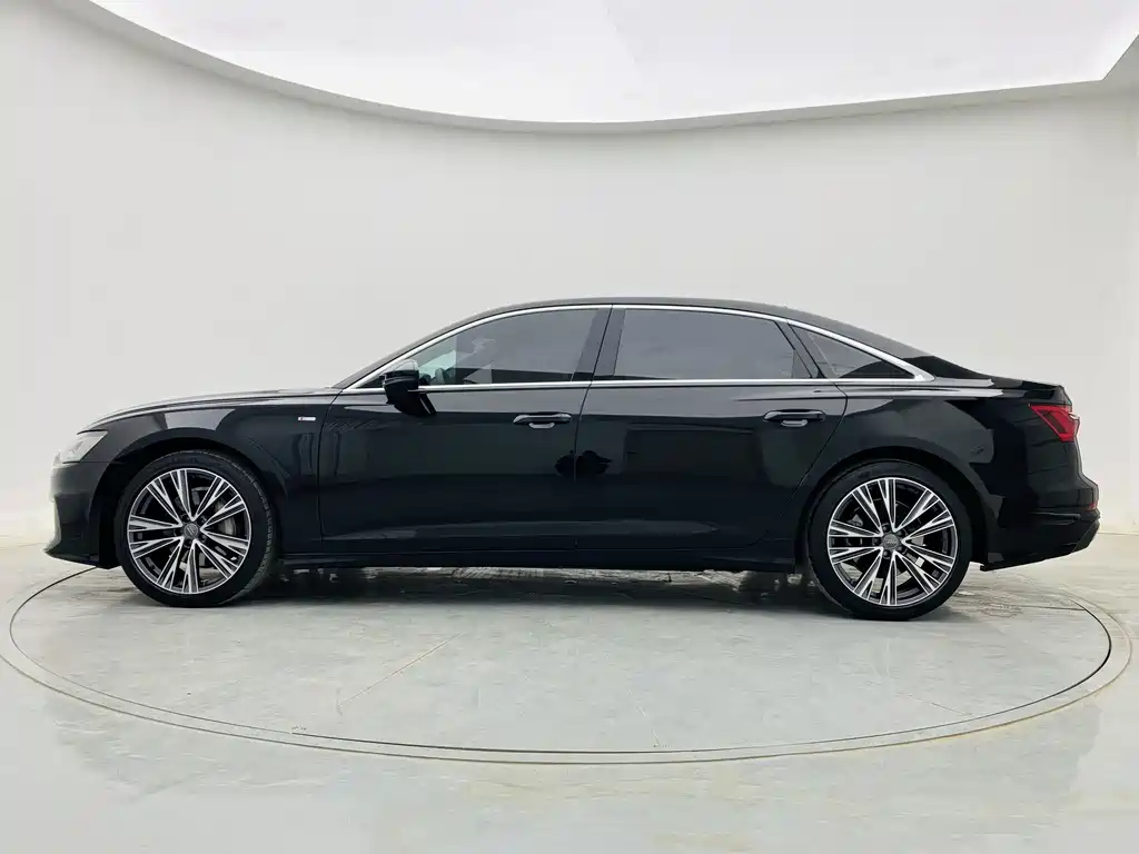 Audi A6L 2020