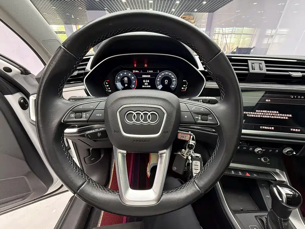 Audi Q3 2022 — фото 12
