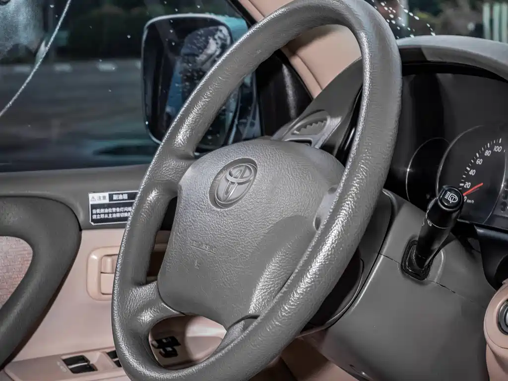 Toyota Land Cruiser 2015 — фото 9
