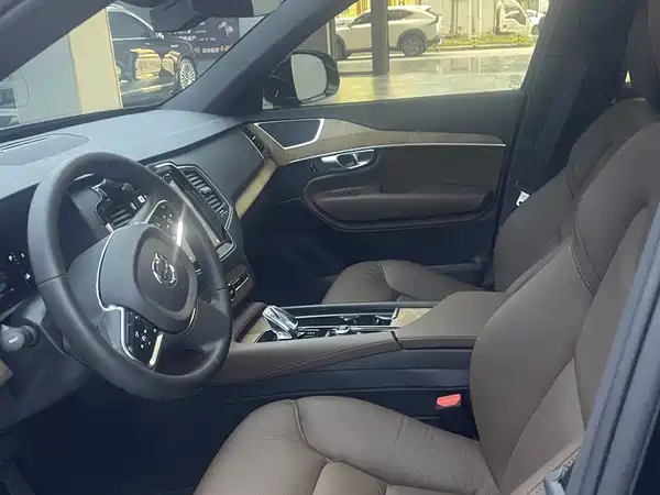 Volvo XC90 2023